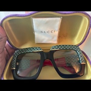 Gucci oversized green red and gold shades